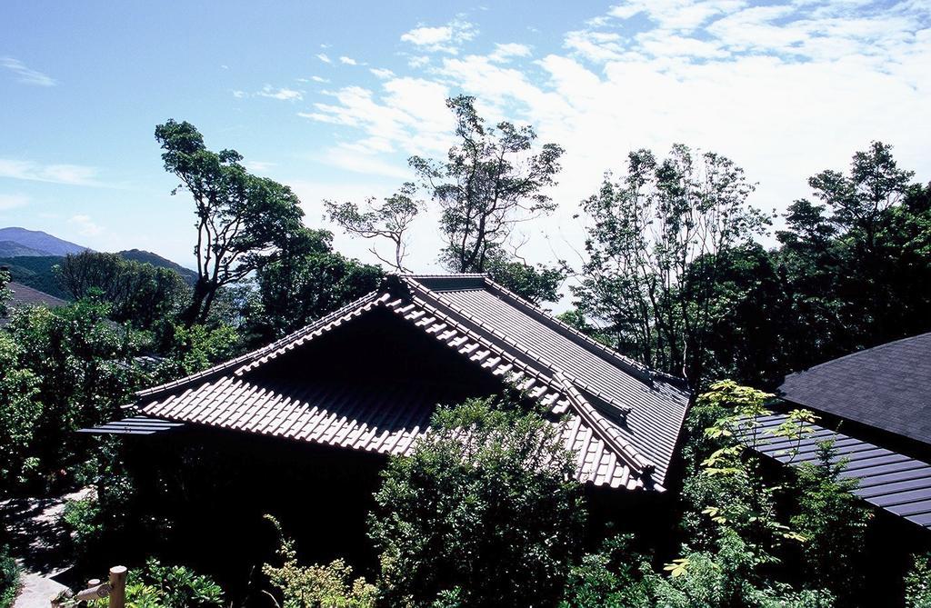 Ishiyama Rikyu Gosoku No Kutsu Hotel Amakusa  Exterior foto